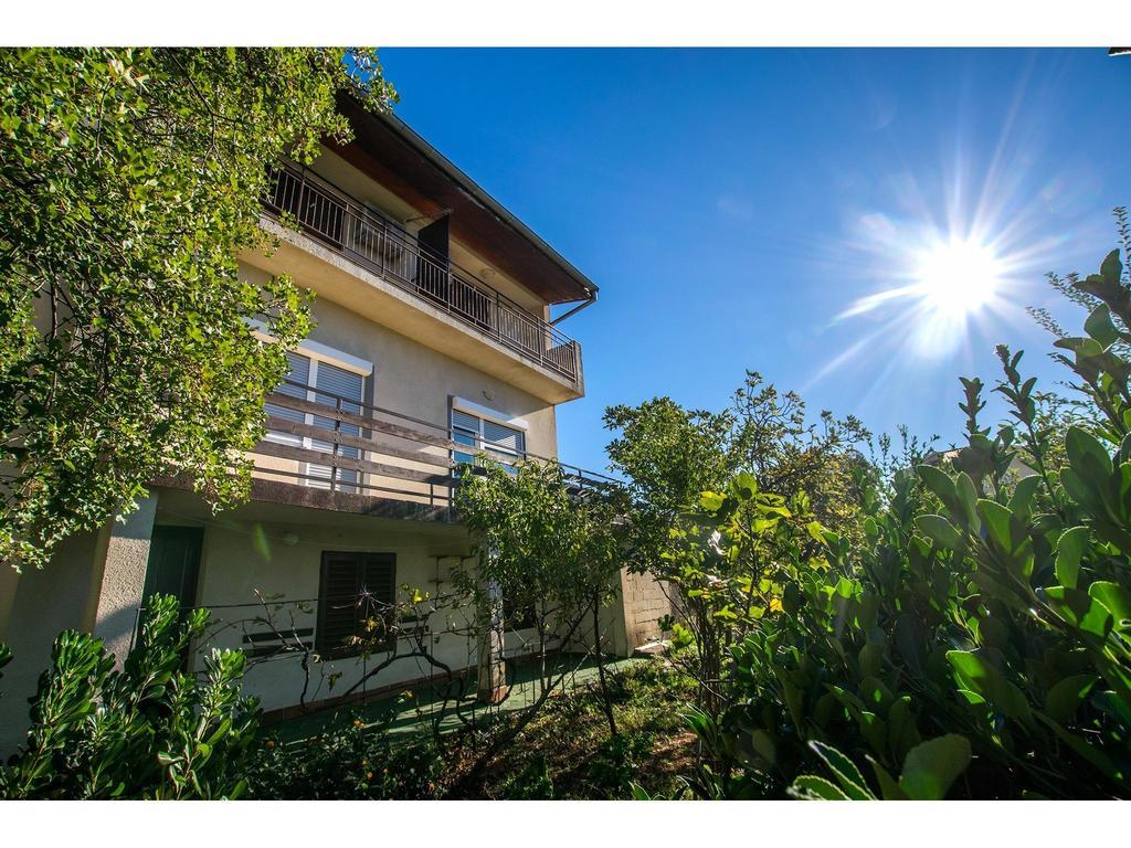 Apartments Velebit Starigrad Paklenica Bagian luar foto