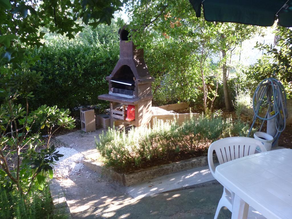 Apartments Velebit Starigrad Paklenica Bagian luar foto